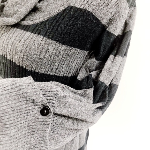 🤰🏻 Grey and Black Maternity Sweater - Picture 3 of 4